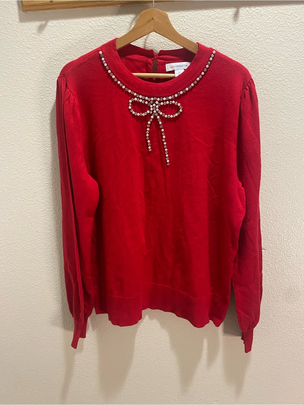 🎁 Liz Claiborne Red Jeweled Bow Crewneck Sweater